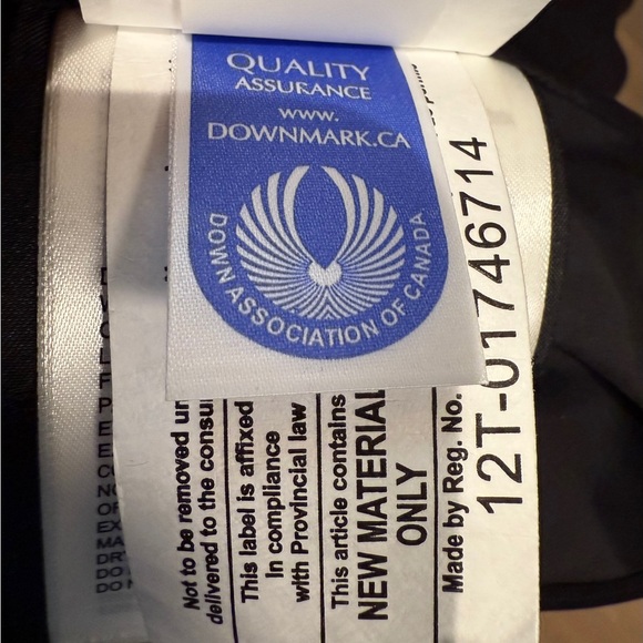 Authentic Canada Goose Navy Woolford Puffer Jacket, XL - Picture 13 of 15